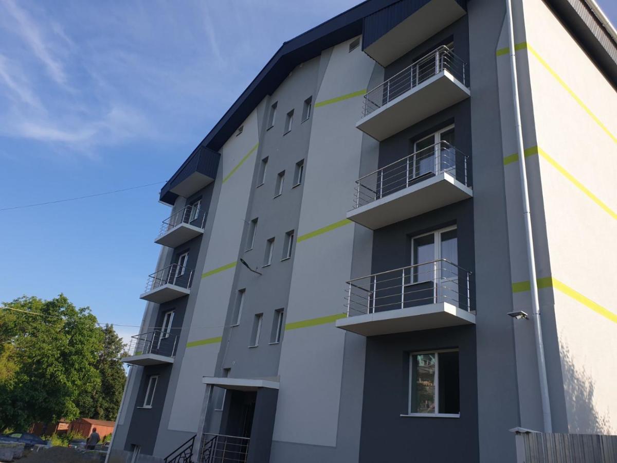 Центр Міста! Затишні Квартири В Новобудові! Aparthotel Uzhhorod Exterior photo